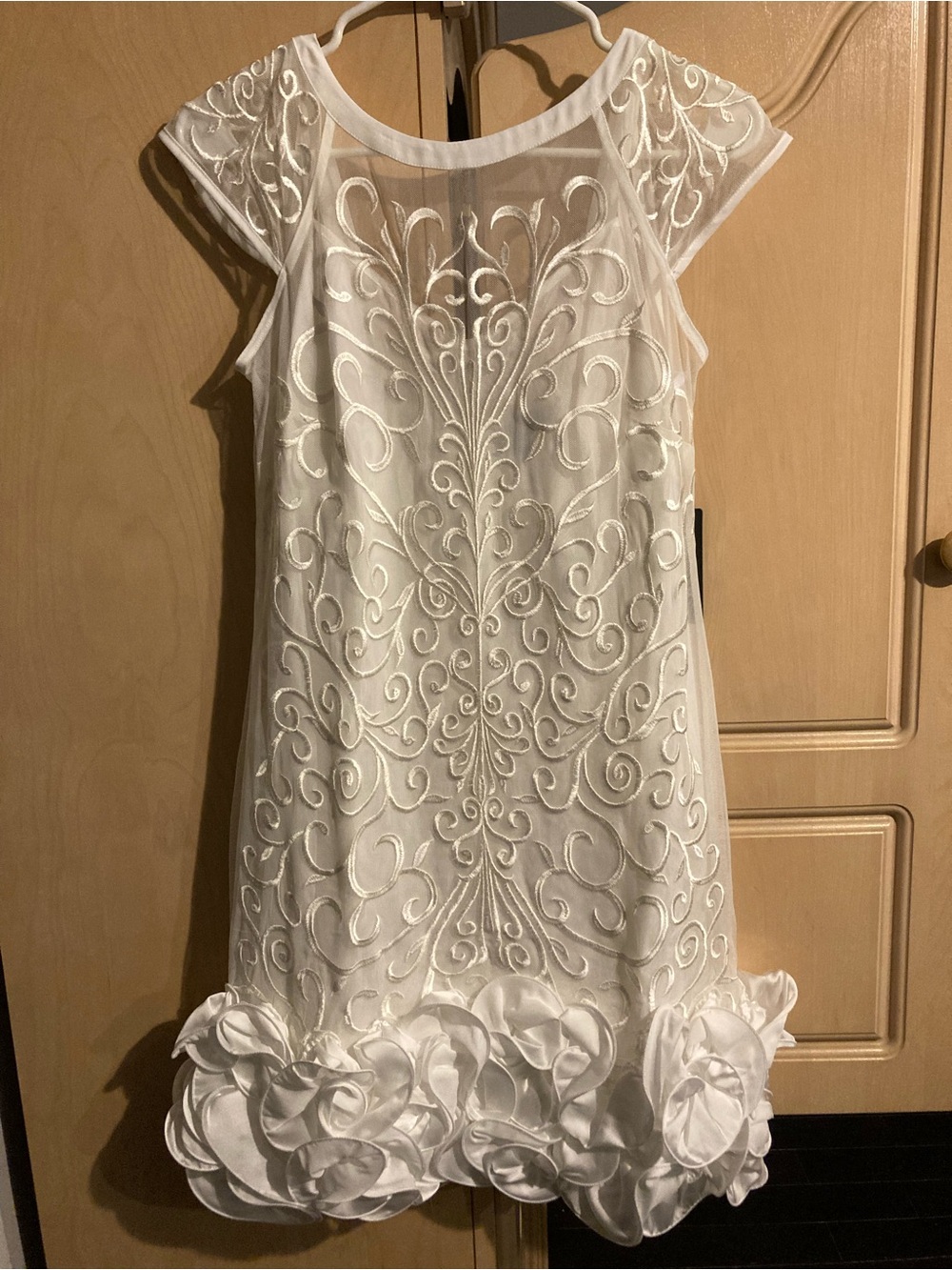 Guess White Embroidered Mini Dress with Rosette Hem New with Tag Size 2